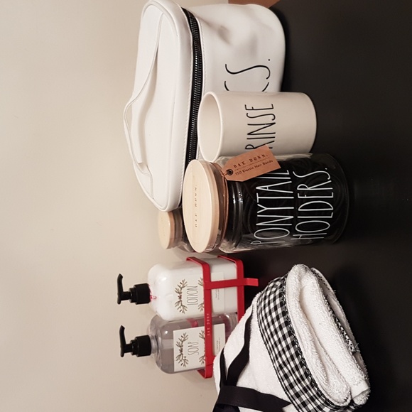 Rae Dunn Ponytail Holders - Picture 2 of 6